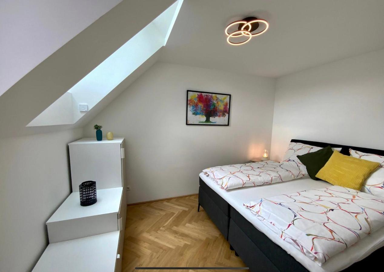 וינה Freshly Renovated Apartment In Trendy Area L Hg21 מראה חיצוני תמונה